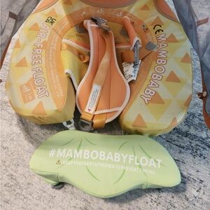 Mambo baby float